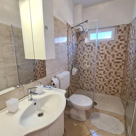 Celic With Terrace Daire Biograd Na Moru