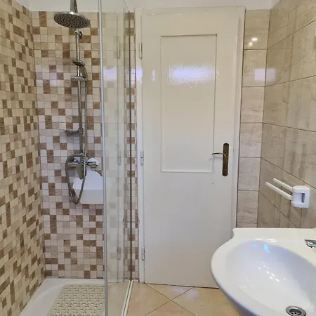 Celic With Terrace Daire Biograd Na Moru