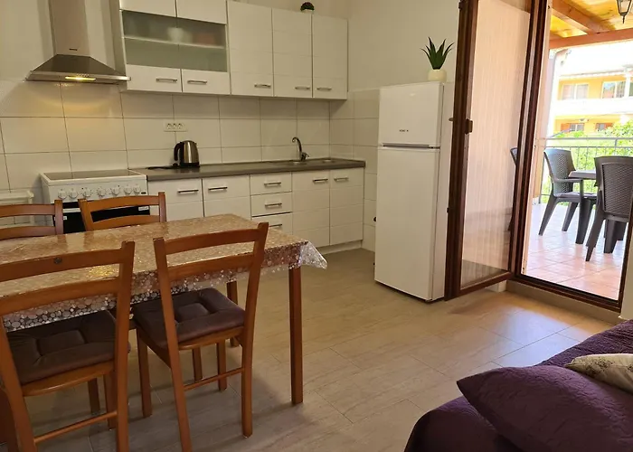 Celic With Terrace Biograd Na Moru