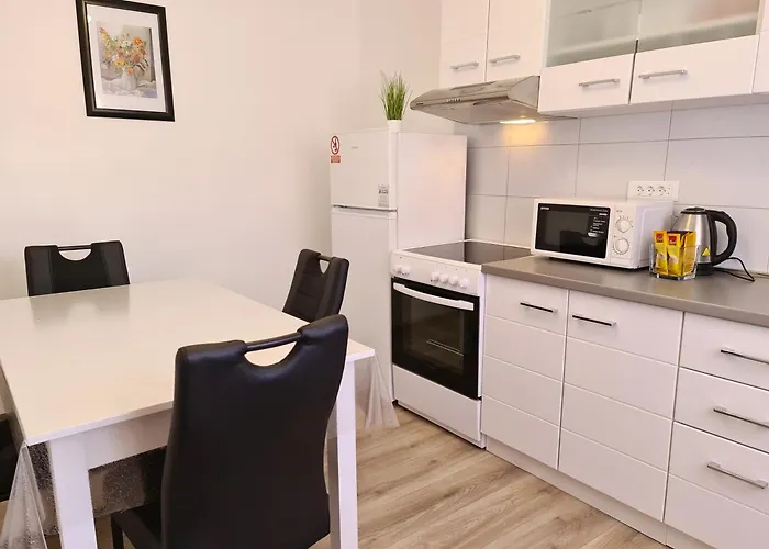 Celic With Terrace Apartment Biograd Na Moru